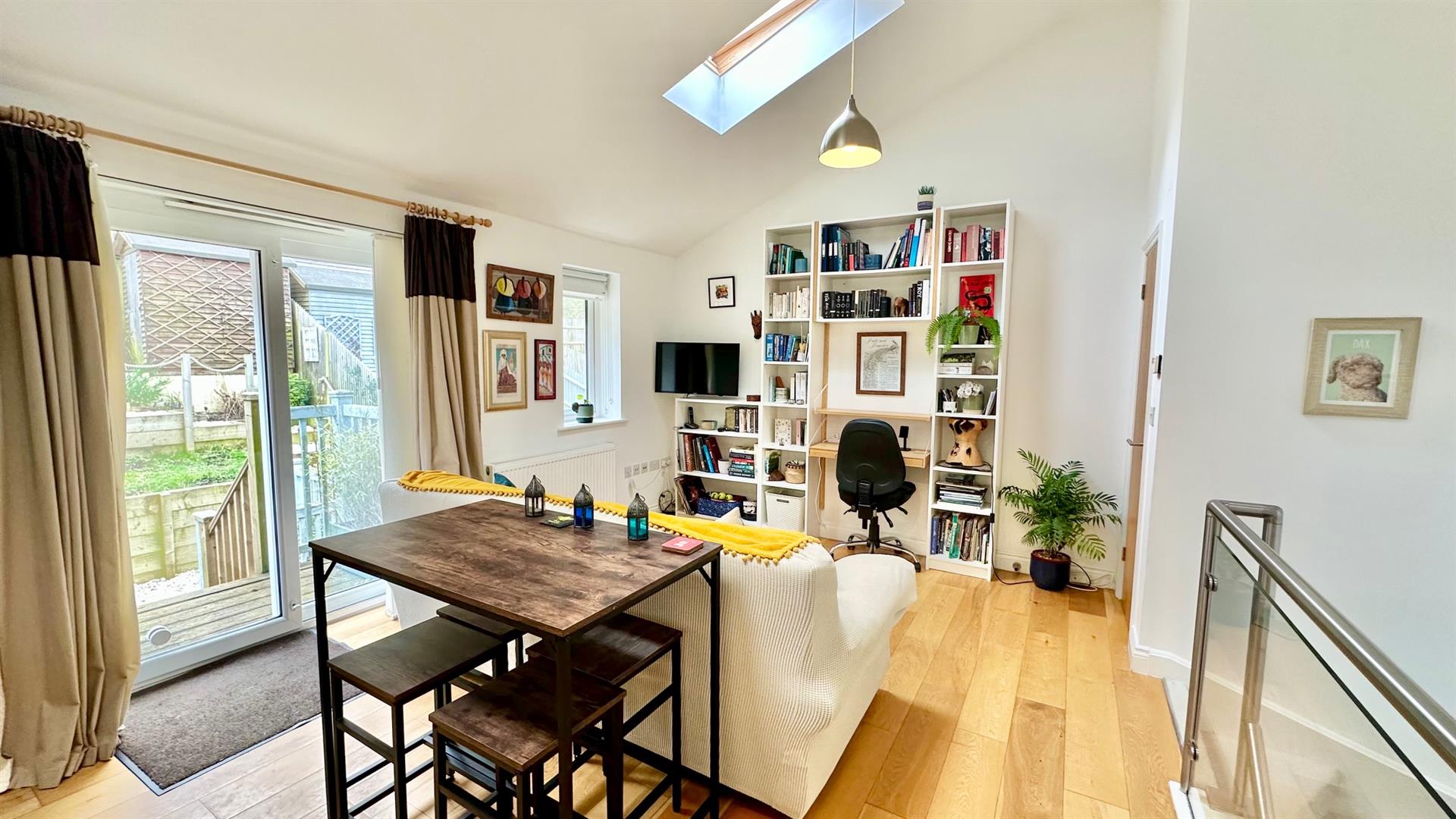 Hawthorn Road, Hastings